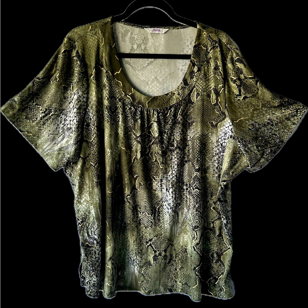 Alia Top Plus Size 2X Snake Print Stretch Short Sleeve Pullover Casual Green